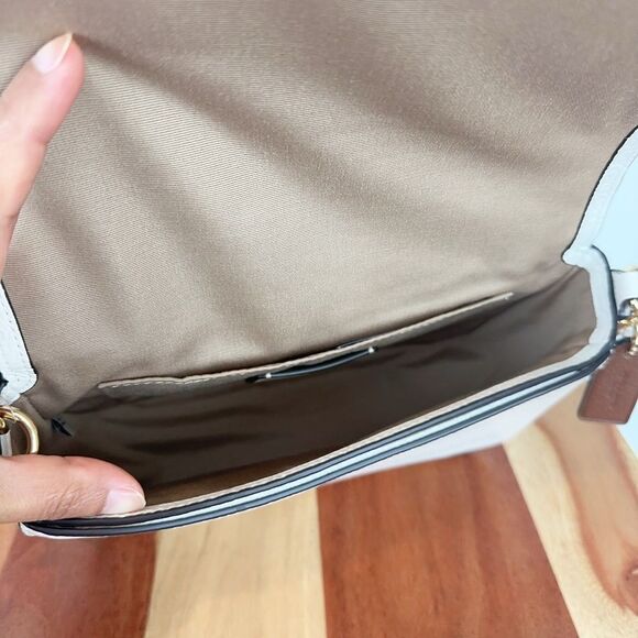 Bundle NWT Coach Logan Messenger and Corner zip Wristlet‎ With Coach Stripe - Picture 8 of 14